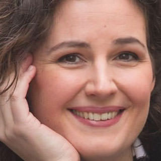 Carolin Courts