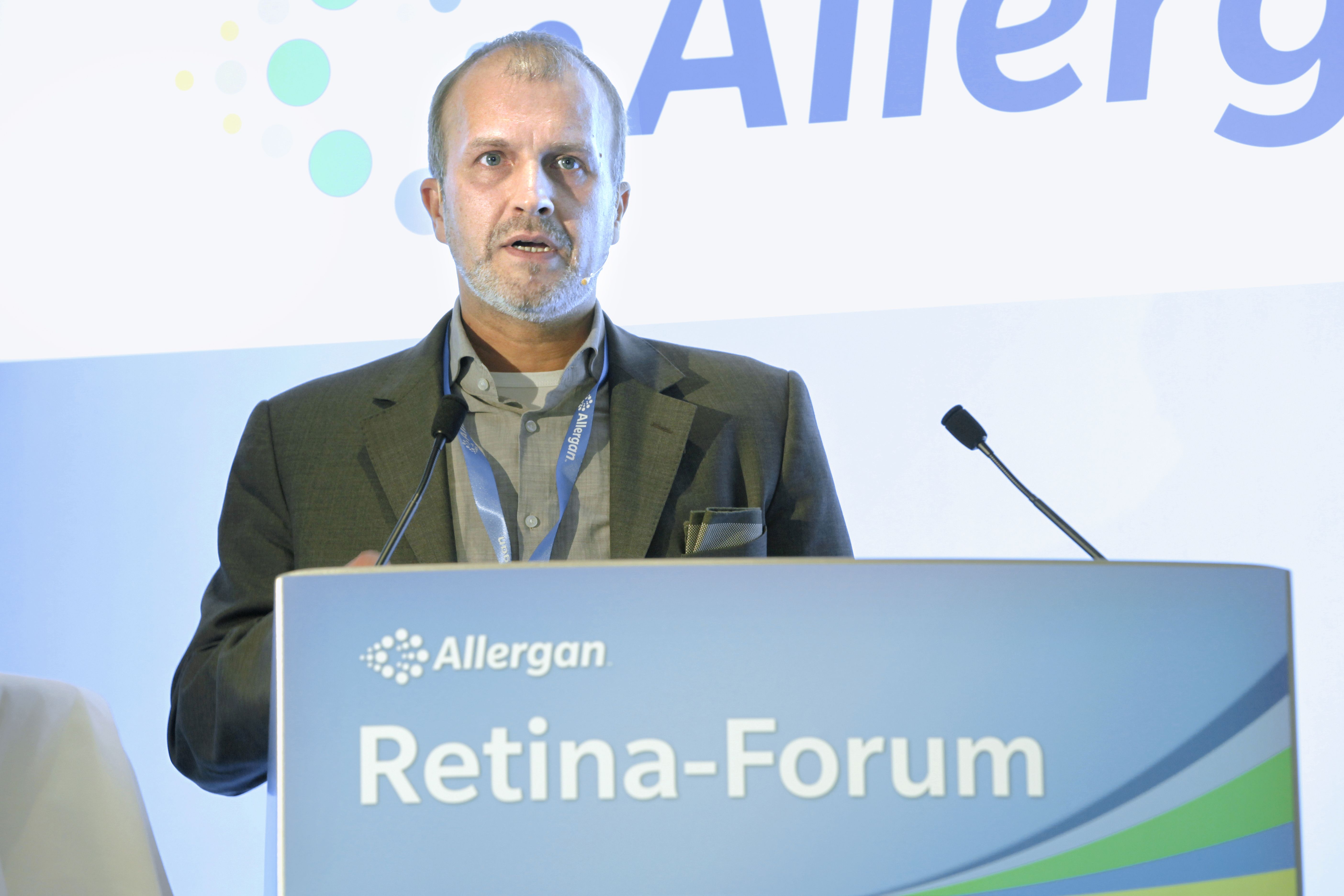 Dr. Klabe referiert beim 7. Retina Forum in Hamburg.
