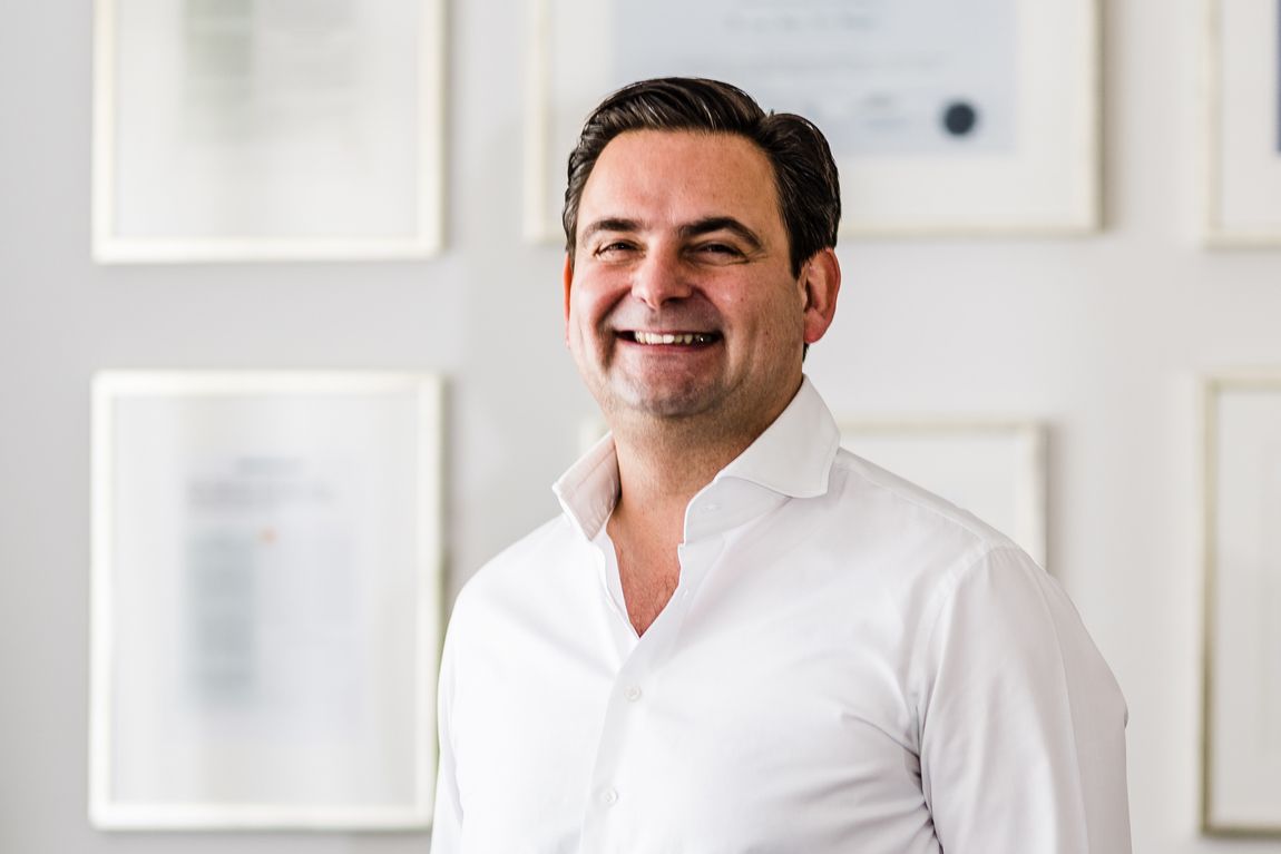 Das WCRS ernennt Dr. Breyer als Gründungsmitglied und Fellow des WCRS