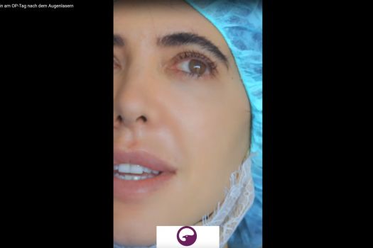 Teaserbild 2020 Instagram-Video Patientin am SMILE-OP-Tag