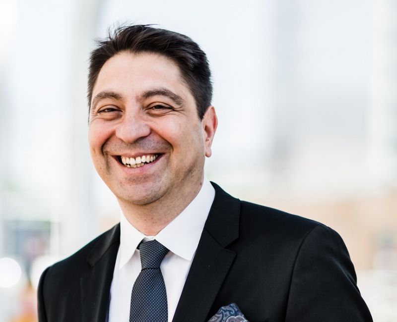 Professor Hakan Kaymak, ophthalmologist and eye surgeon